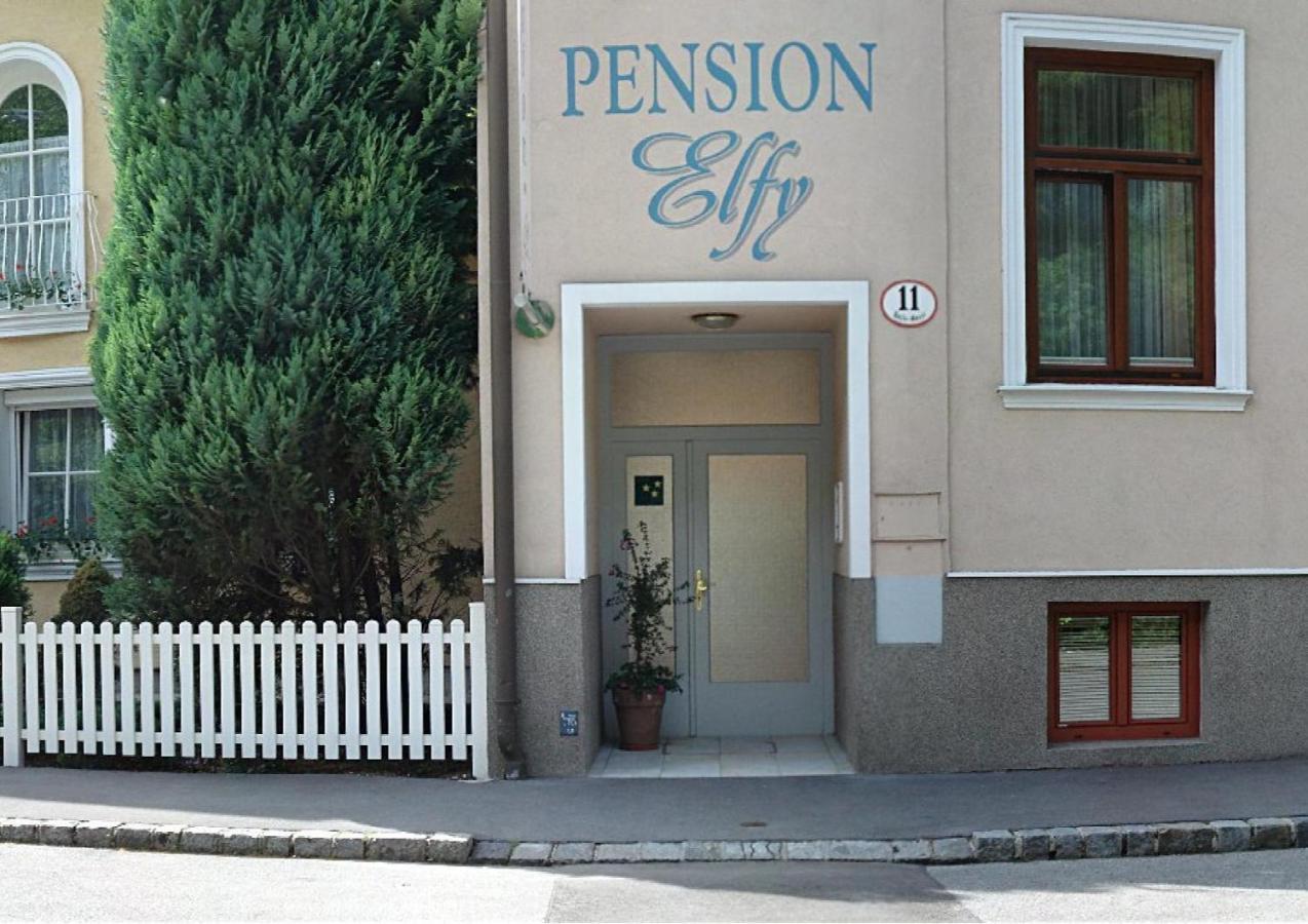 Pension Elfy Baden Bagian luar foto