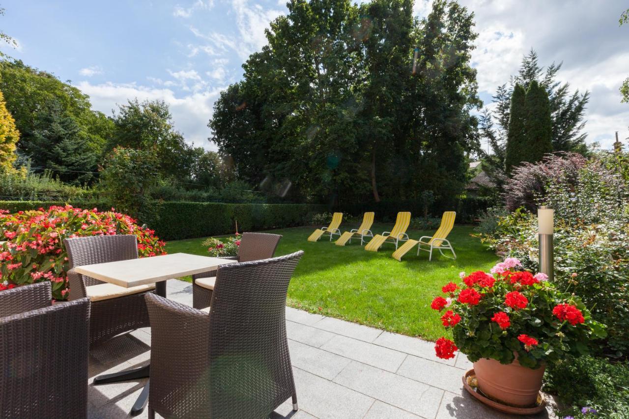 Pension Elfy Baden Bagian luar foto